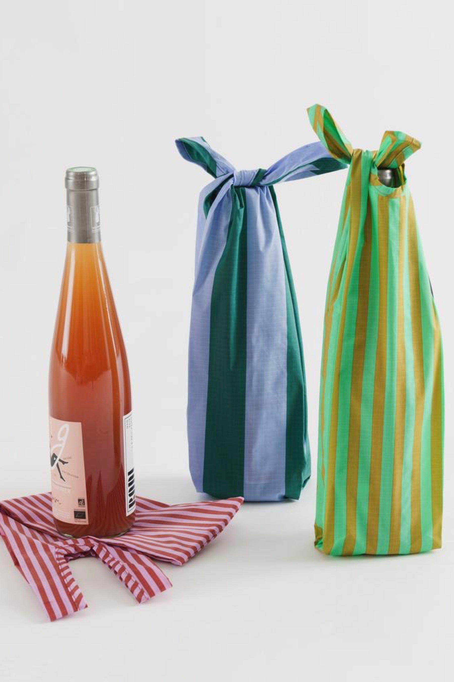 Wine_Baggu_Set_of_Three_Ripstop_Afternoon_Stripes_Set_03_800x1000_crop_center.progressive_02c4f421-cdb6-40b6-aeb0-994d7d26ea76.jpg