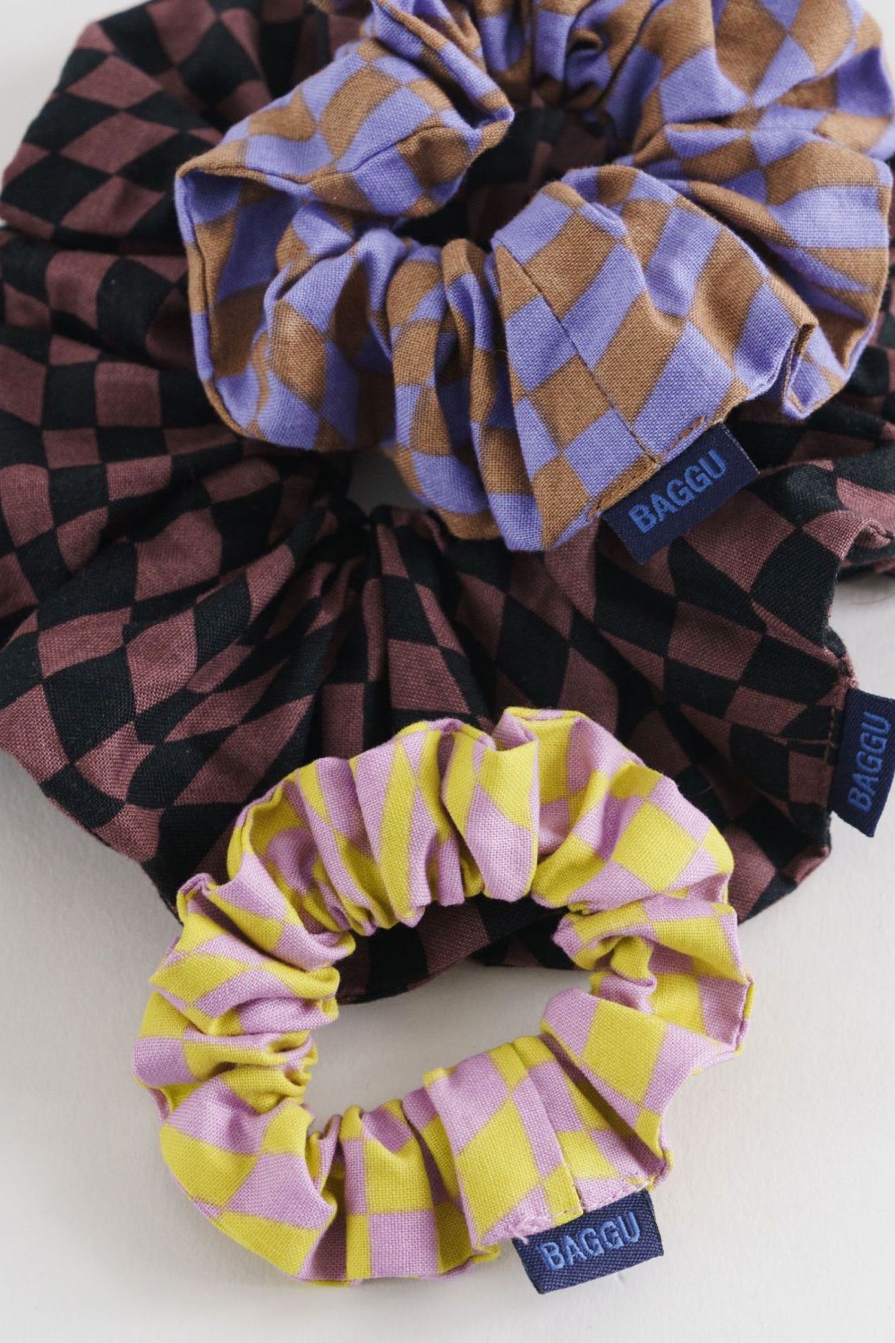Trippy Checkers Scrunchie Set