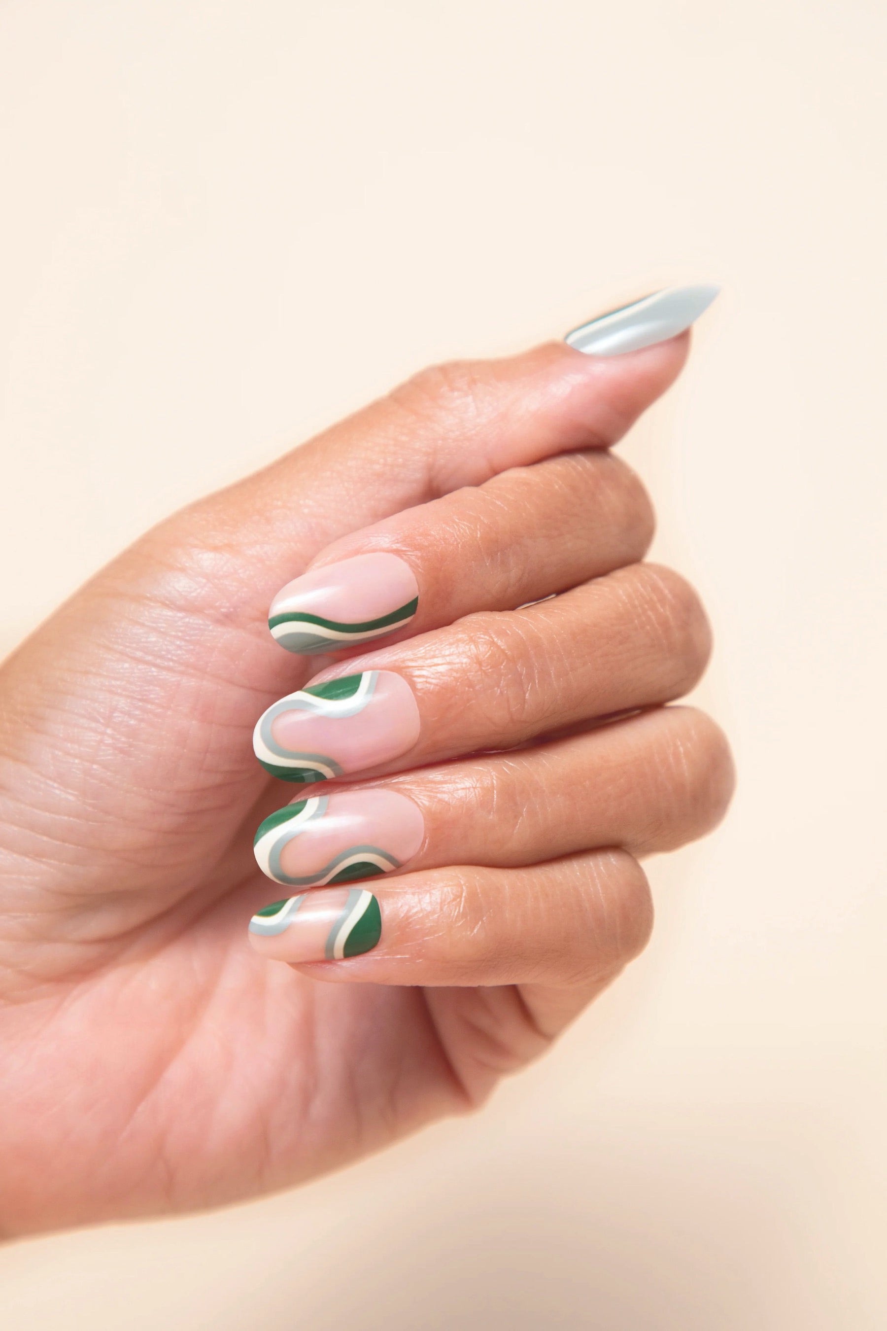 goneglamping_peachbg_hand2_1.jpg