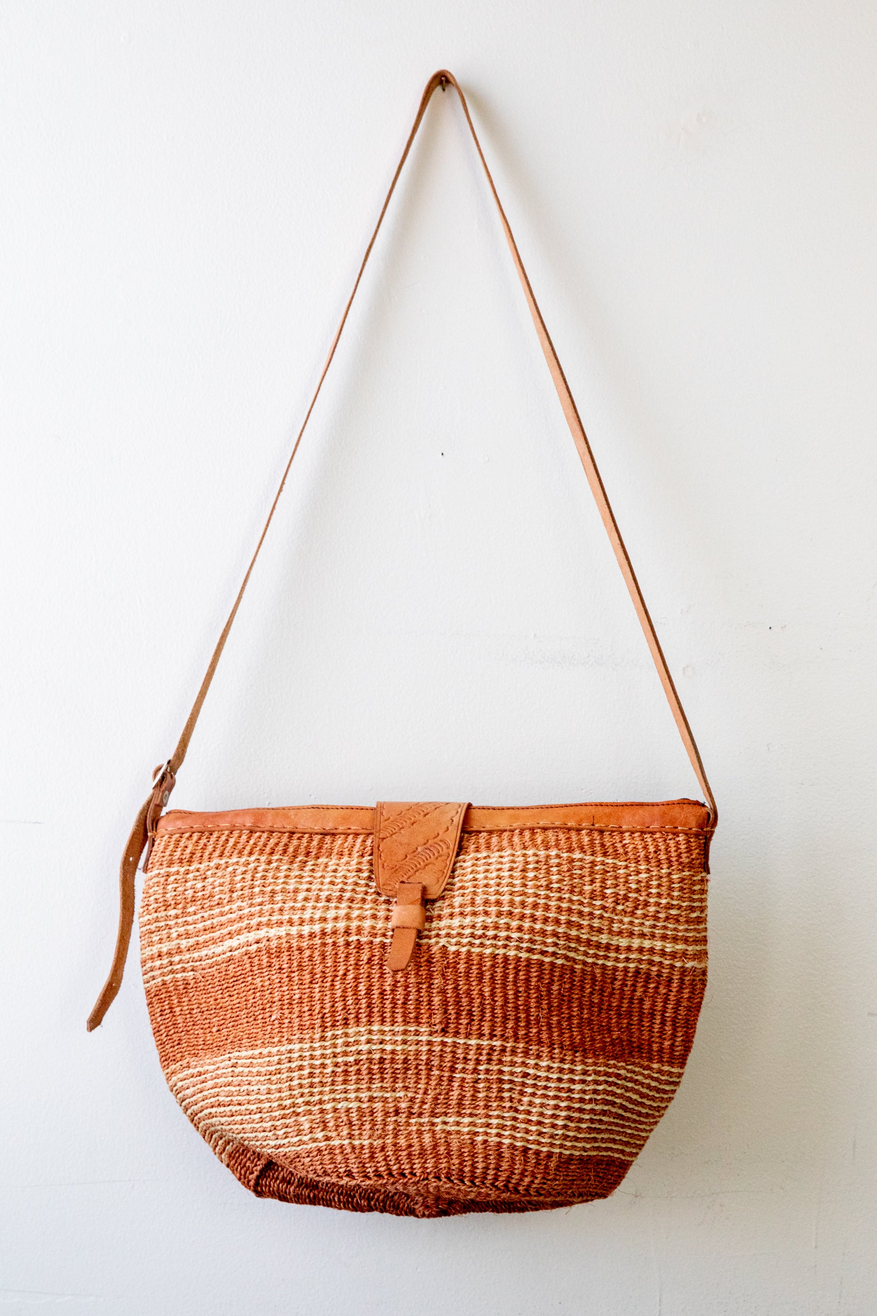 Peach Straw Bag