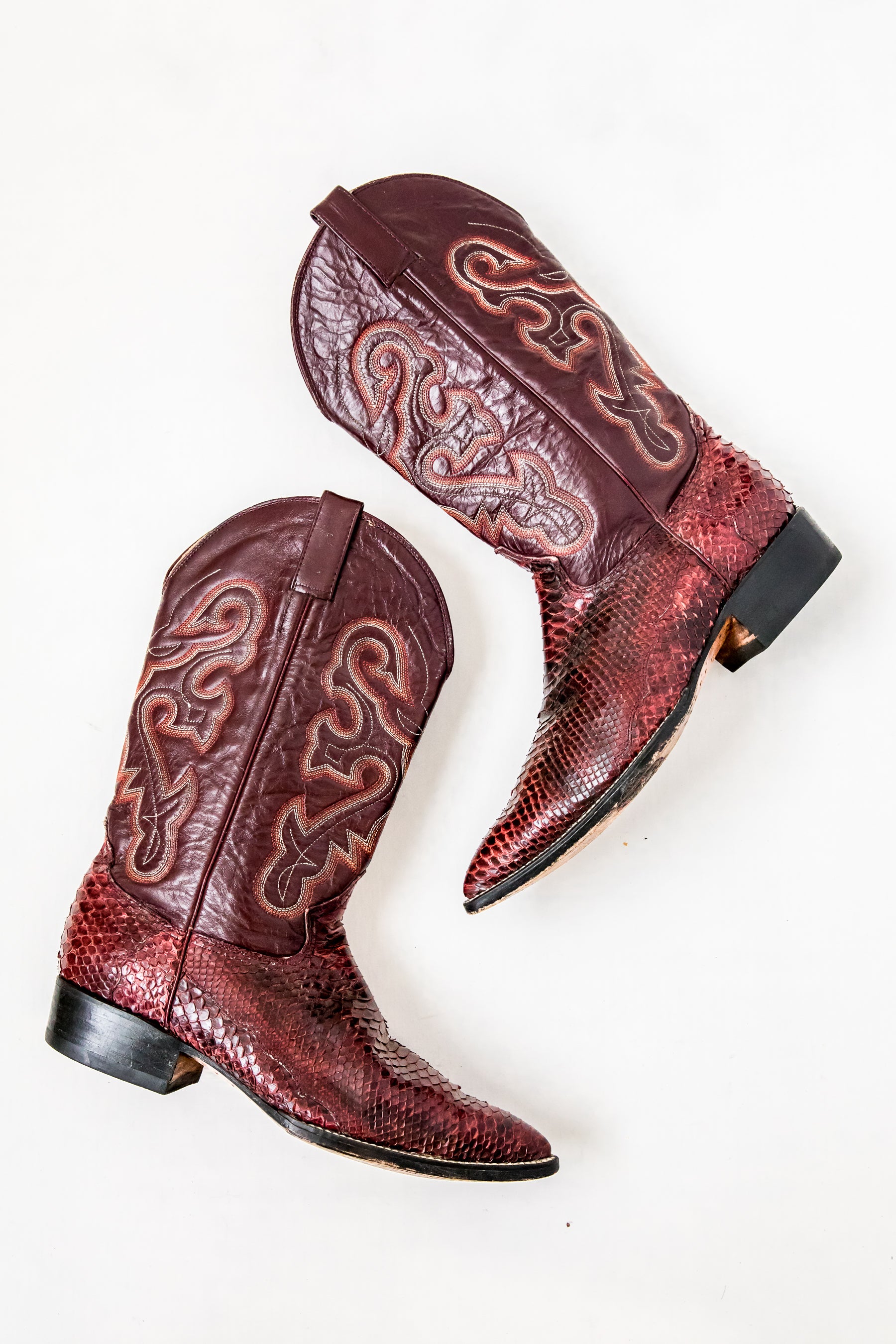 Burgundy Badlands Boot