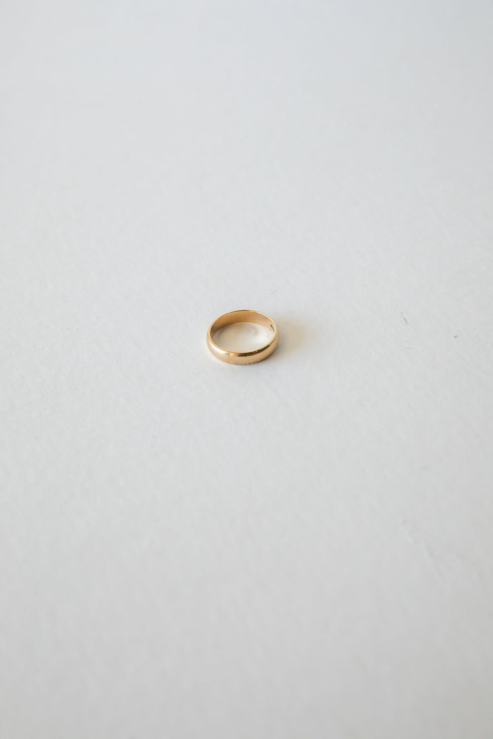 1970s Simple Gold Band