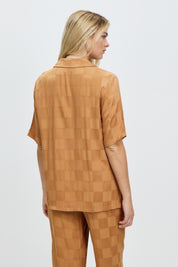 Lion Jackpot Button Up