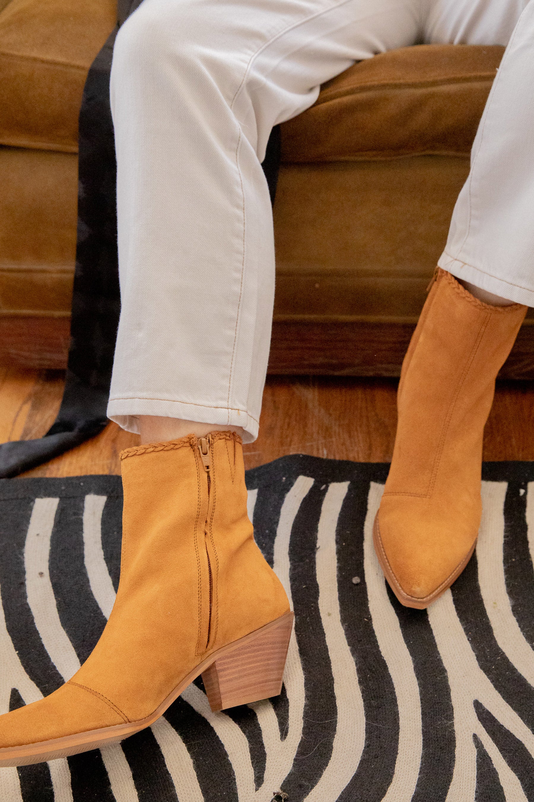 Saddle Arial Boot