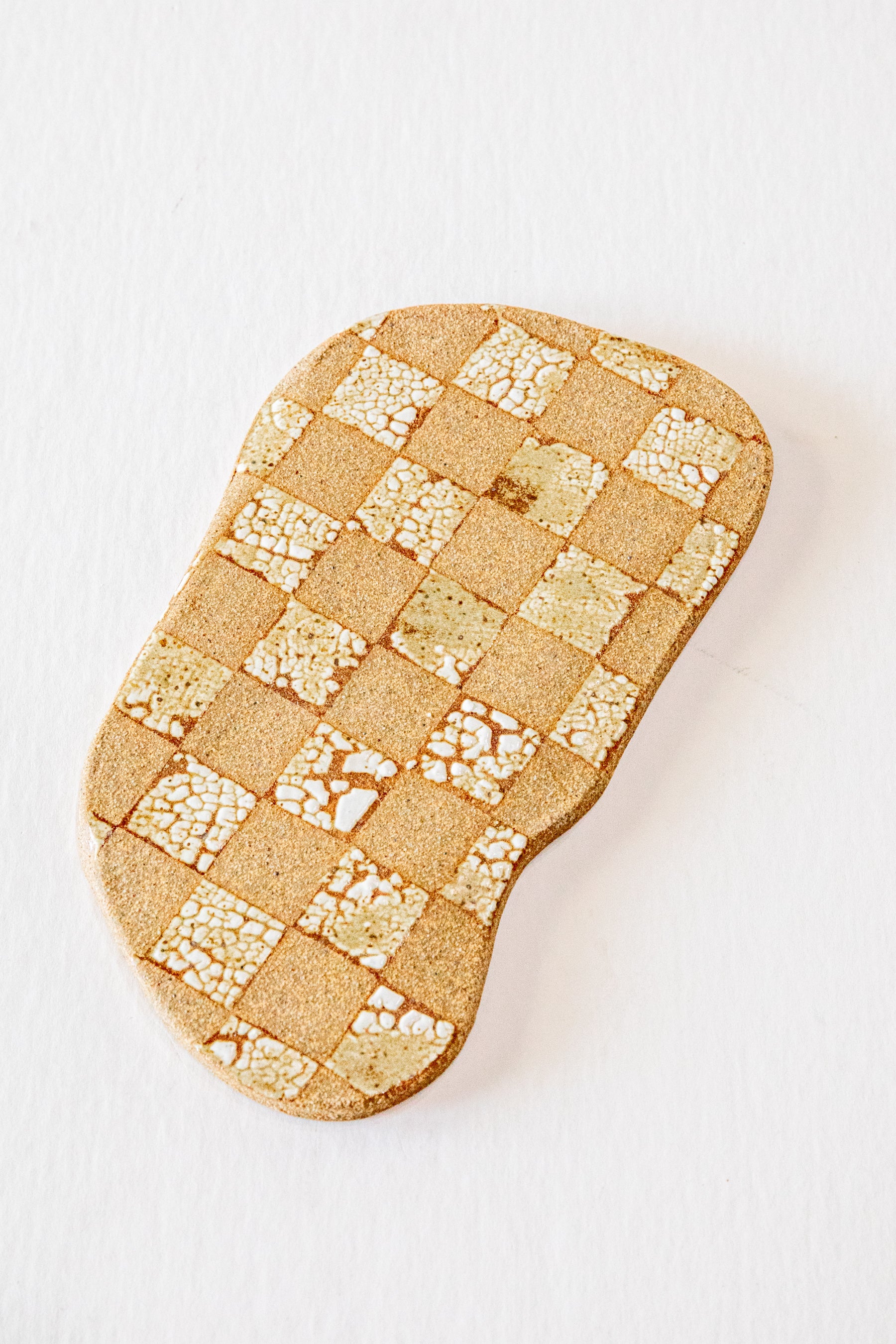 Organic Checkered Smudge Plate